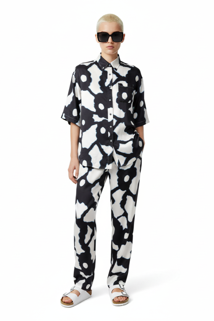 SURF SHIRT Bleeding Flowers Ecrublack - BANANATIME